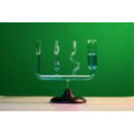 Сосуды сообщающиеся на подставке