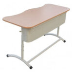 Парта школьная двухместная.Регулируемая по высоте.Труба круг 28х32мм.ЛДСП 16 мм.Экран передний.Цвет: бук светлый. Ростовая группа: (3-5)