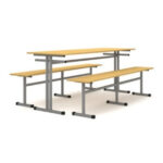 Стол обеденный с 2-я скамьями на 6 человек.