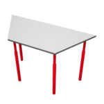 Стол Трапеция на металлокаркасе регулируемый. 1200(600)х520х640(760)мм.