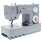 Швейная машина Singer